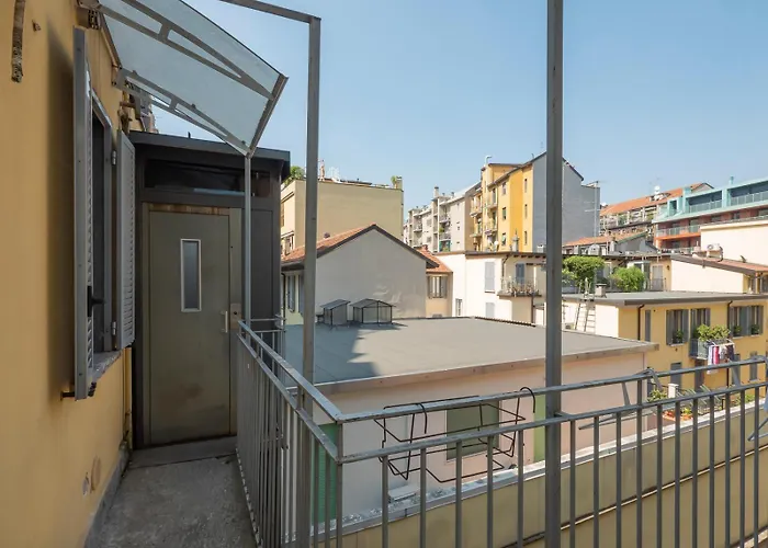 Italstay - Canonica Brick Apartment